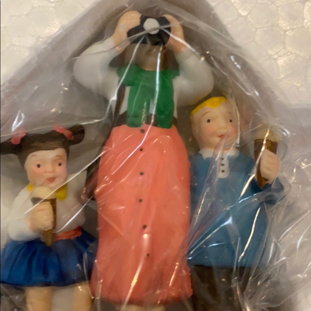 Disney Collection - Picture 7 of 9